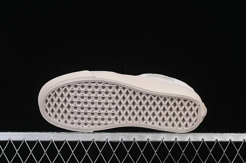 All categories Vans Vans series Vans Mid Vans China Vans Half Cab 33 Vans official retro casual simple versatile skateboard shoes VN000EFY7VJ